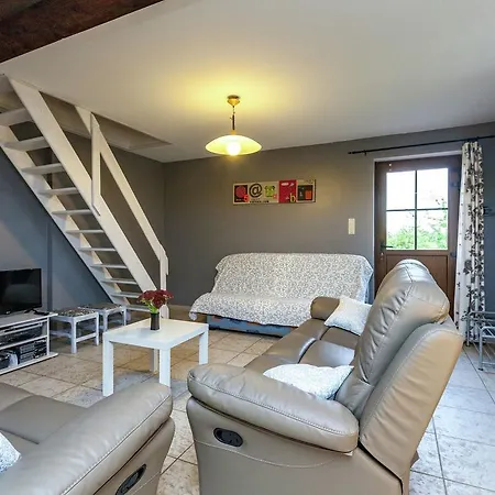 Lomprez Holiday home